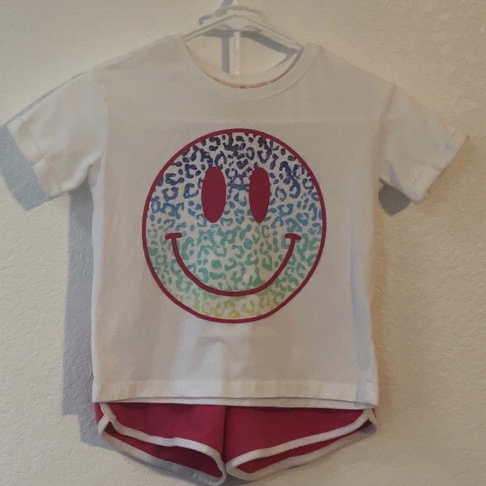 Colorful Smiley Face Tee with Shorts